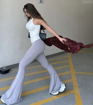 Valeriya Bearwolf Thumbnail Picture