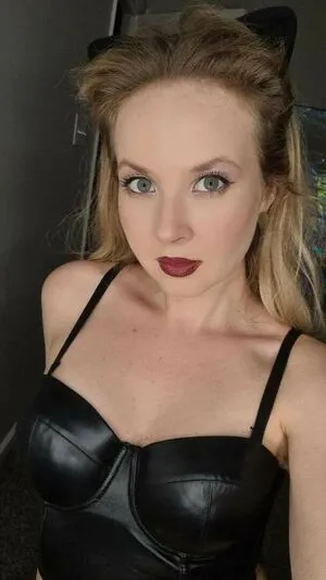 Valeriyaasmr Thumbnail Picture