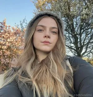 Vallmi OnlyFans Leaked Free Thumbnail Picture - #BA98IHI8uQ