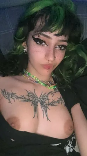 Vampirekitti3 Thumbnail Picture