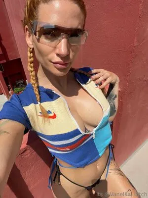 Vanelka OnlyFans Leaked Free Thumbnail Picture - #5cFGxn6ws6