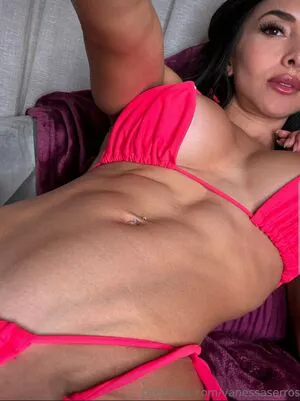 Vanessa Serros Thumbnail Picture
