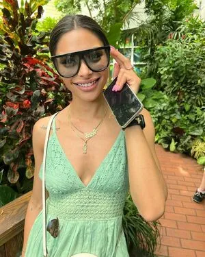 Vanne Perez OnlyFans Leaked Free Thumbnail Picture - #Mtwbk5e70V