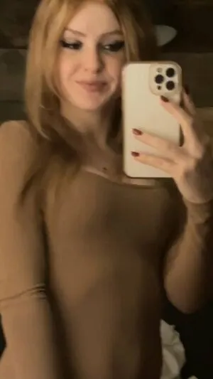 Vcielia Thumbnail Picture