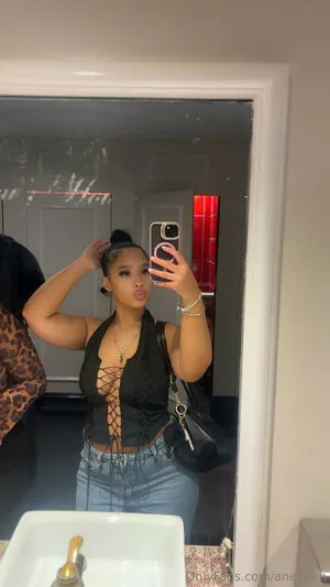 Venuanys OnlyFans Leaked Free Thumbnail Picture - #temRC8bgnP