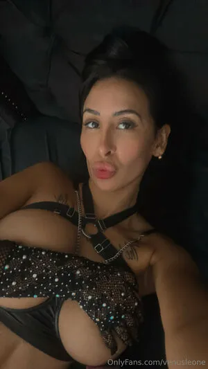 Venusleone OnlyFans Leaked Free Thumbnail Picture - #1kzSHxIQyL