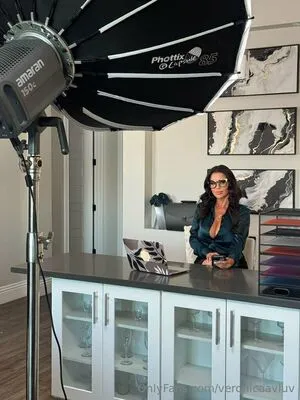Veronica Avluv OnlyFans Leaked Free Thumbnail Picture - #eV1lzObElV