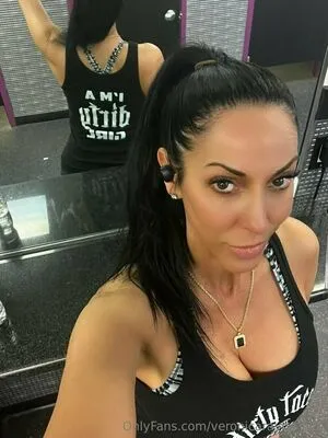Veronica Rayne Thumbnail Picture