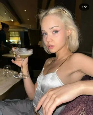 Veroniquepoland Thumbnail Picture