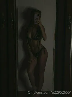 Vicky De Levine OnlyFans Leaked Free Thumbnail Picture - #SPRPyID9i1