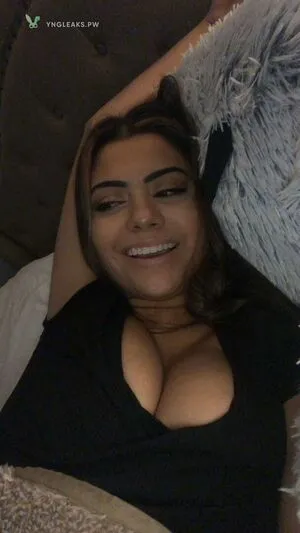 Vicky Escobar Thumbnail Picture