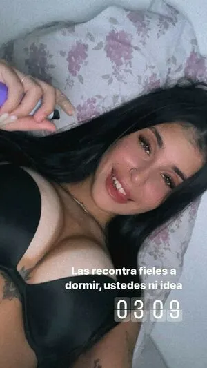 Vickyailenn Thumbnail Picture
