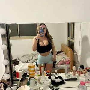 Vickyyyyy3005 Thumbnail Picture