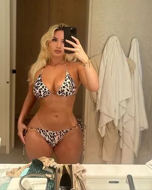Victoriaavixen Thumbnail Picture