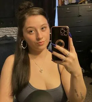 Victoriapetersen30 Thumbnail Picture