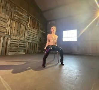 Vina Sky Thumbnail Picture