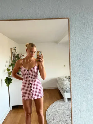 Vinted Ebay OnlyFans Leaked Free Thumbnail Picture - #E5LgQ2UnM6