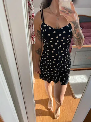 Vinted Ebay OnlyFans Leaked Free Thumbnail Picture - #LIeGInTxOp