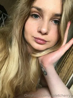 Violetcherryy OnlyFans Leaked Free Thumbnail Picture - #4Lhc3Qfo41