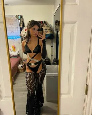 Virgins1ut Thumbnail Picture