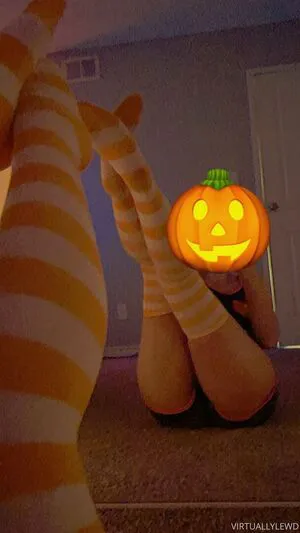 Virtuallylewd OnlyFans Leaked Free Thumbnail Picture - #DdYIkWkAki