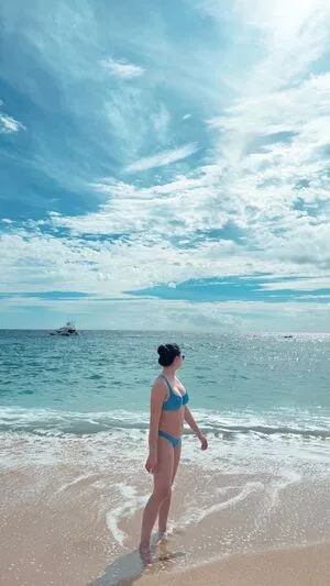 Vivian Yu Profile Thumbnail