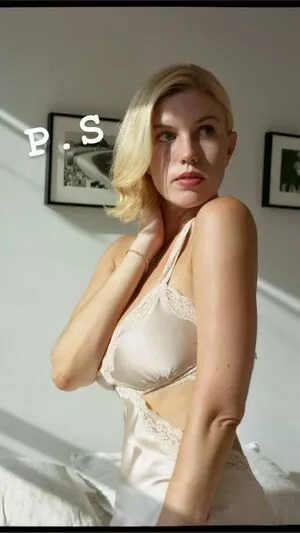 Vivienne Cole Thumbnail Picture