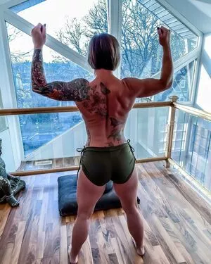 Vixenactual Thumbnail Picture