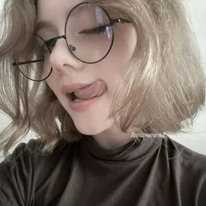 Vwemor Thumbnail Picture