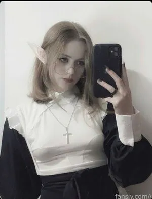 Vwemor OnlyFans Leaked Free Thumbnail Picture - #UBRIVDE0ut