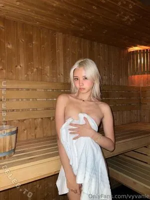 Vyvanle OnlyFans Leaked Free Thumbnail Picture - #fY4kn2eb96