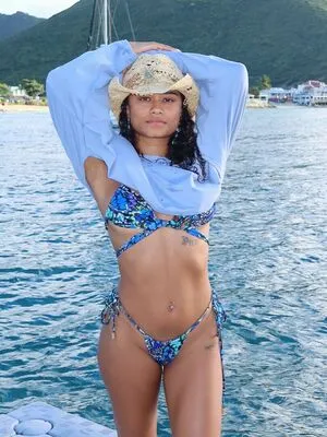 wahyne OnlyFans Leaked Free Thumbnail Picture - #BiJA1c9a00