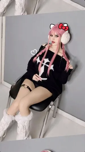 Waify Waifu Thumbnail Picture