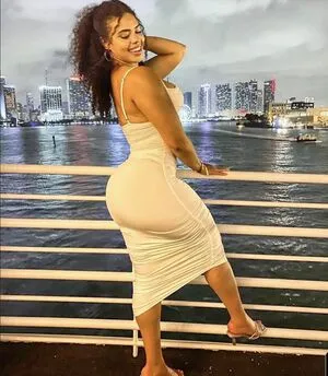 Walessa M Thumbnail Picture