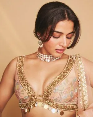 Wamiqa Gabbi OnlyFans Leaked Free Thumbnail Picture - #yLRQFQINxt