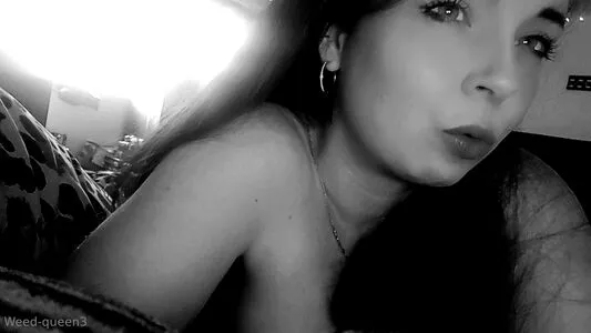 Weedqueen33 Thumbnail Picture
