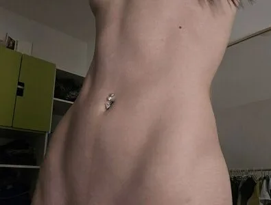 Weeniestwee OnlyFans Leaked Free Thumbnail Picture - #LeeZUBfoyO