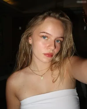 Wemmse Emma OnlyFans Leaked Free Thumbnail Picture - #C1NXG9etKB