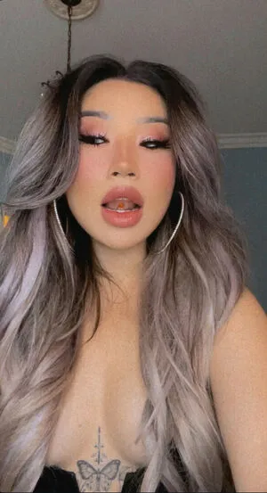 Wendyshang Thumbnail Picture