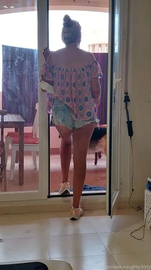 Wet Naughty Kitty OnlyFans Leaked Free Thumbnail Picture - #MZoNaMw5O2