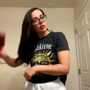 Whitney Wright Profile Thumbnail