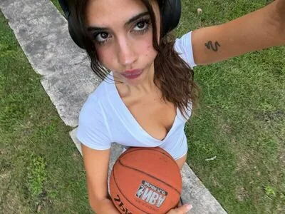 whoreonica OnlyFans Leaked Free Thumbnail Picture - #SyTwhrZuW4