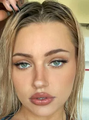 Willow Barbie Profile Thumbnail