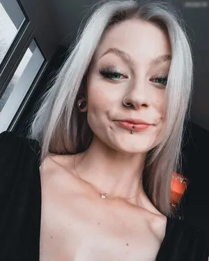 Withered Rose OnlyFans Leaked Free Thumbnail Picture - #CSeZ1xXi84