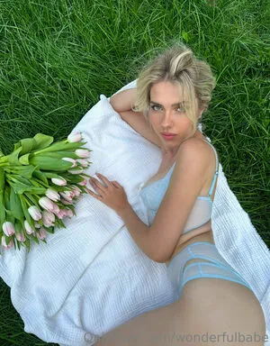 Wonderfulbabe Thumbnail Picture