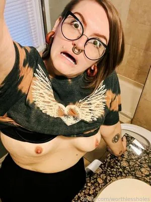 Worthlessholes Thumbnail Picture