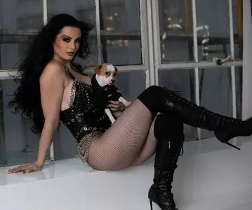 Wwe S Paige Saraya Bevis Thumbnail Picture