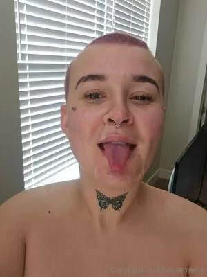 Xemerly Thumbnail Picture