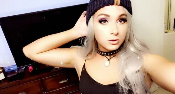Xqueenkat Thumbnail Picture
