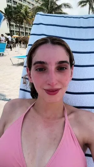 Yanellis Linares Thumbnail Picture
